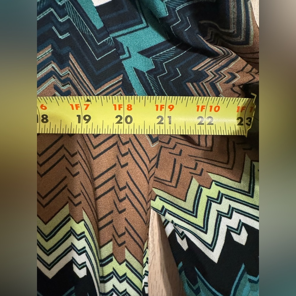 TYLER BOE Alicia Crepe Chevron Blouse In Multi - Picture 10 of 10